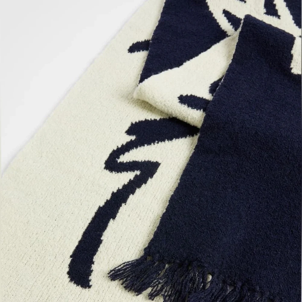 NWT Ted Baker Soft, Reversible Scarf